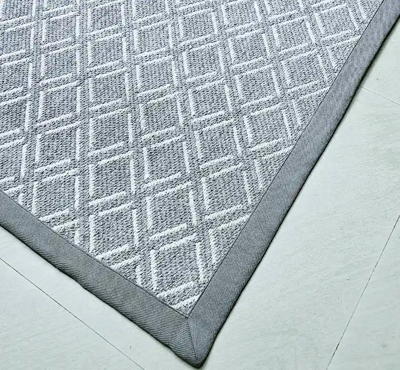 Ash Grey Diamond Wool Jacquard Carpet - Image 2