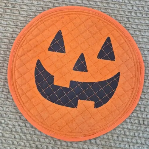 Spooky Pumpkin Quilted Heat-Resistant Trivet Mat - Image 4