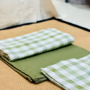 Green Gingham Table Linen Set