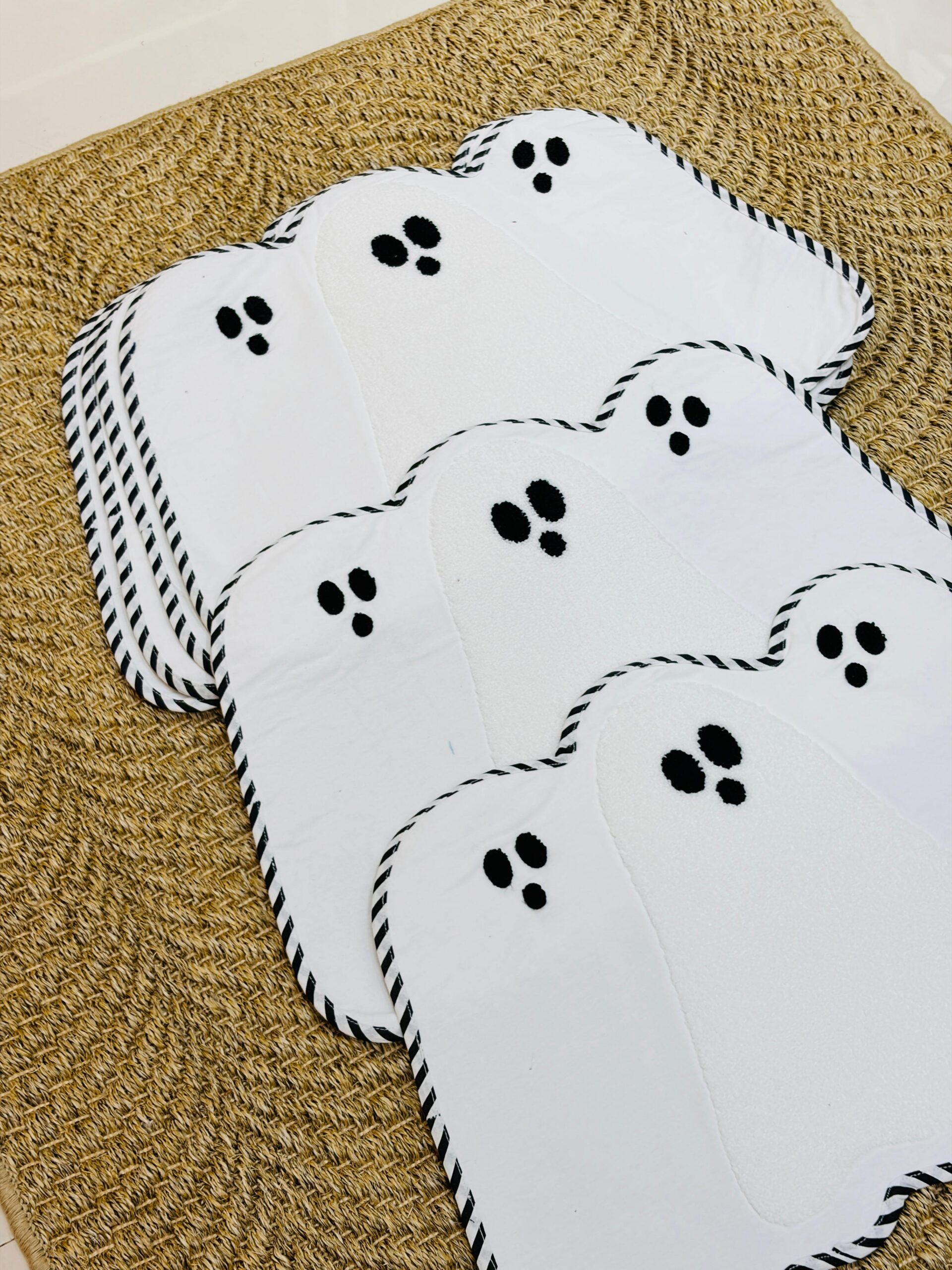 Monochrome Ghost Cotton Placemat - Image 2