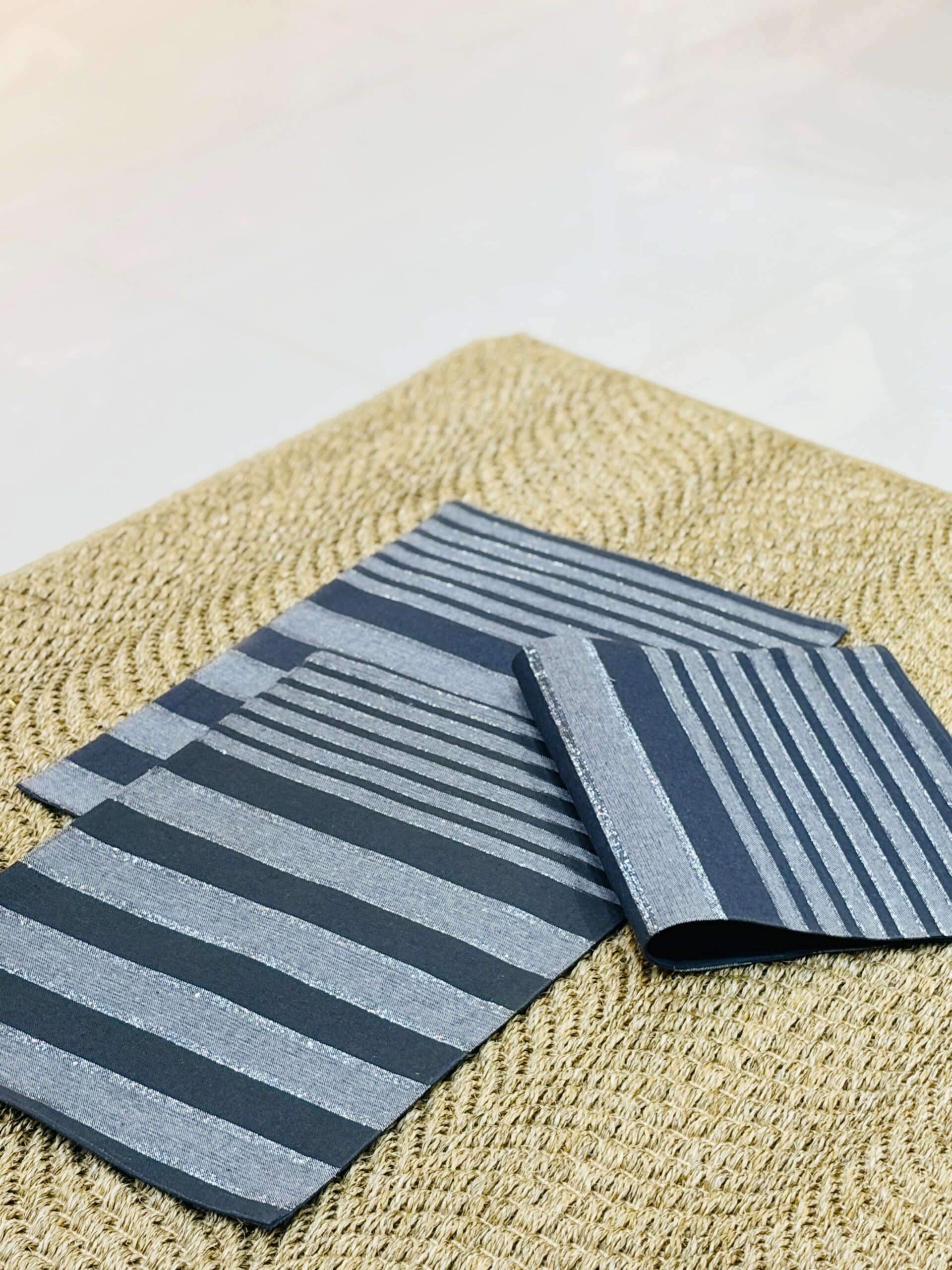Contemporary Linear Navy Placemat Set - Image 4
