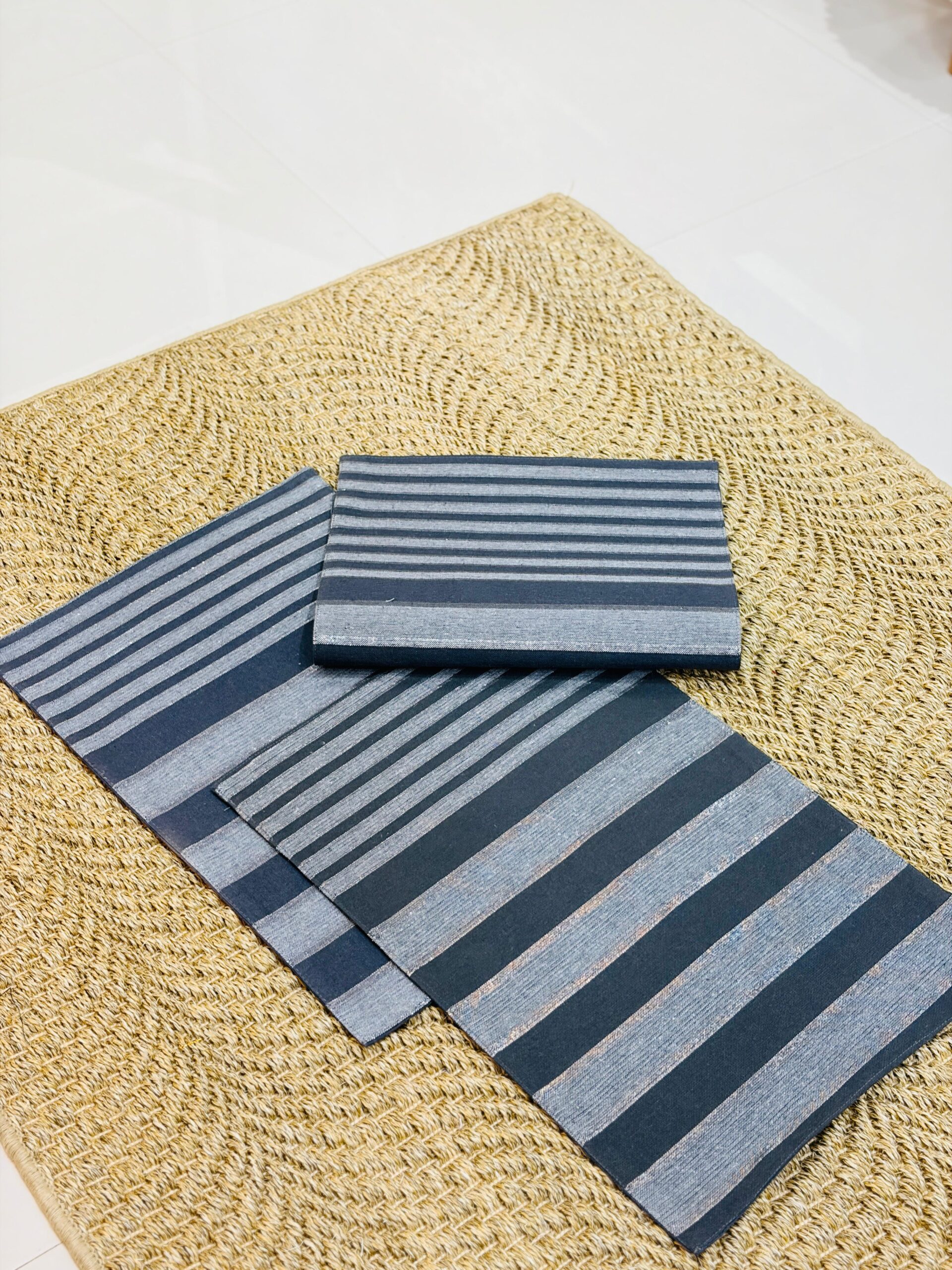 Contemporary Linear Navy Placemat Set - Image 3