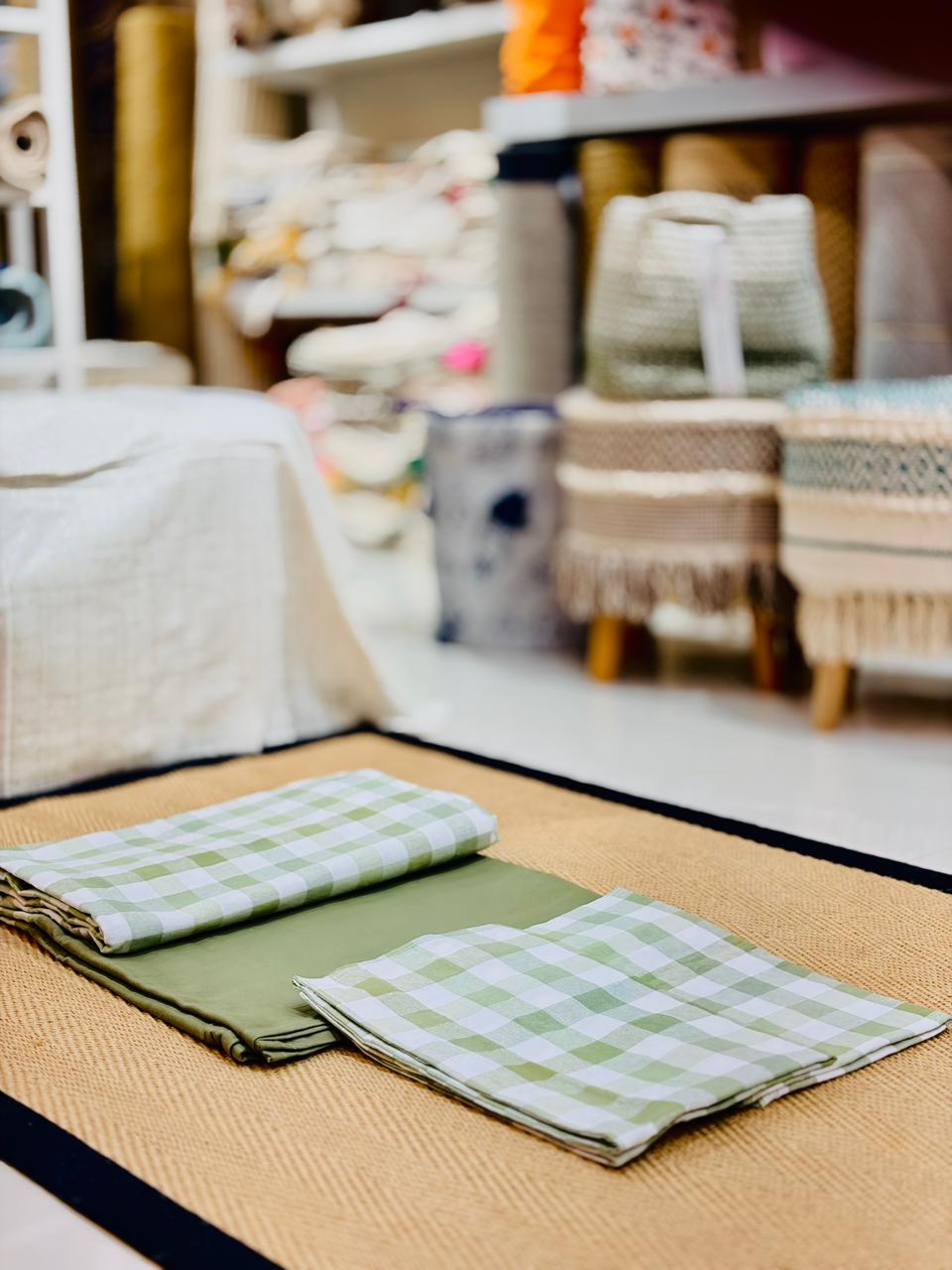 Green Gingham Table Linen Set - Image 2