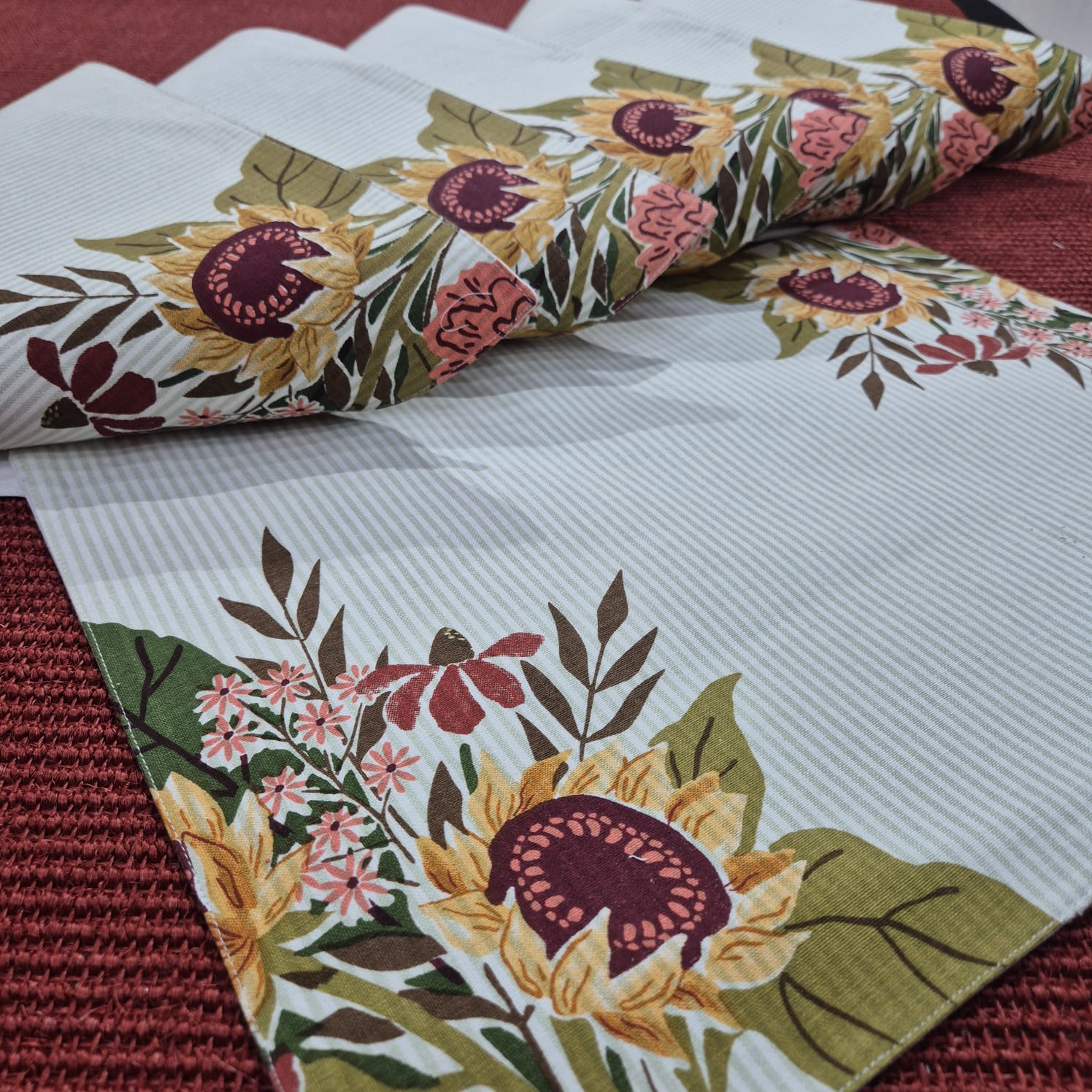 Vintage Floral Meadow Ribbed Table Mats - Image 2