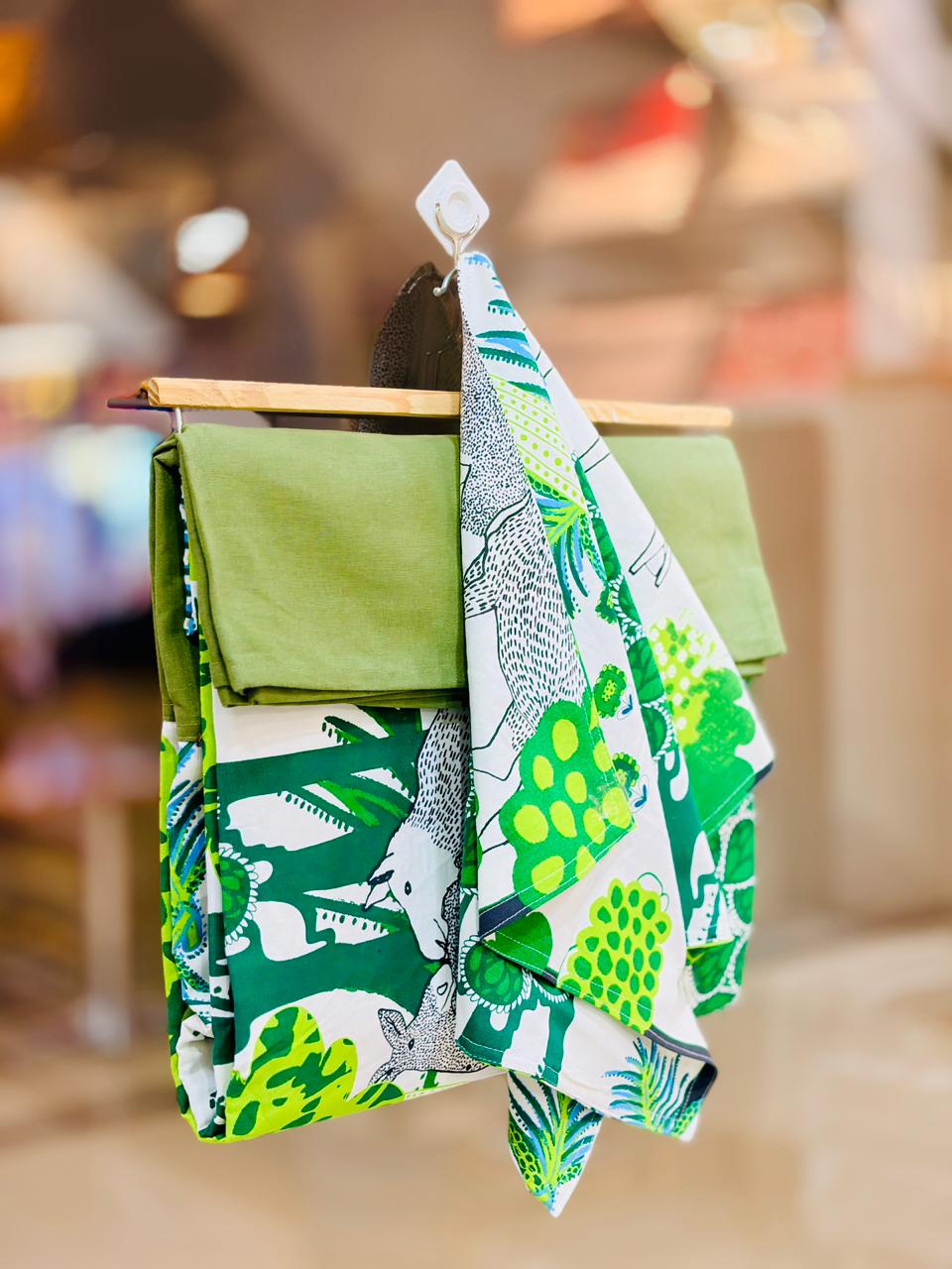 Green Safari Print Bedsheet Set - Image 5
