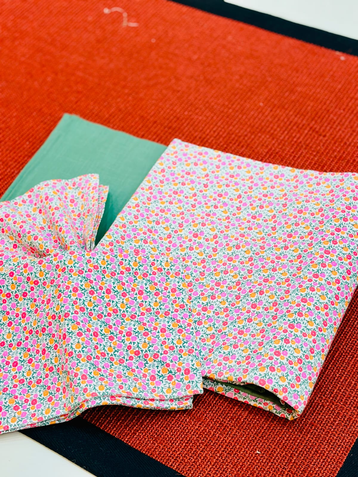 Meadow Blossom Ditsy Floral Bedding Set - Image 2