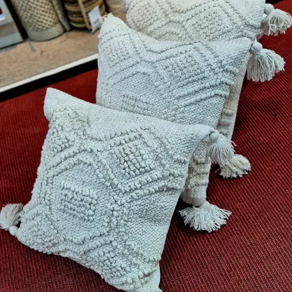 Textured Tassel Cushion Cover - Image 2